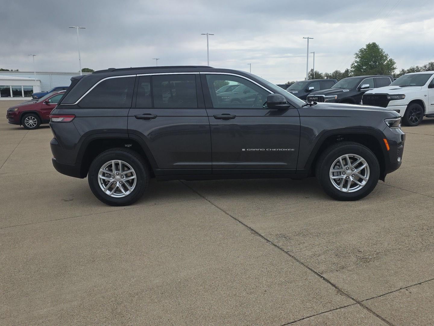 2026 Jeep Grand Cherokee Laredo X