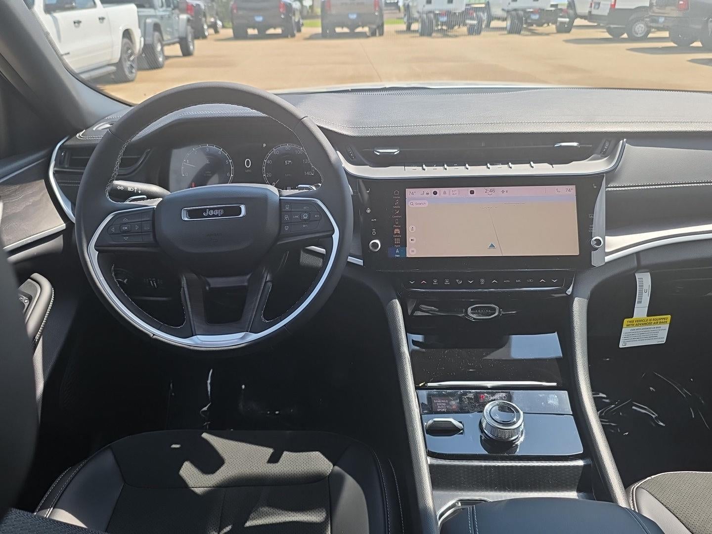 2026 Jeep Grand Cherokee Laredo Altitude
