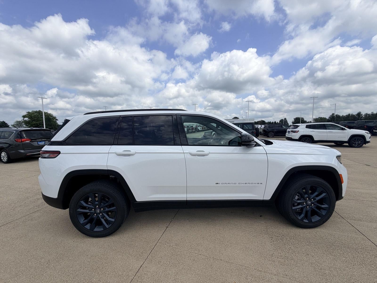 2026 Jeep Grand Cherokee 85th Anniversary Edition