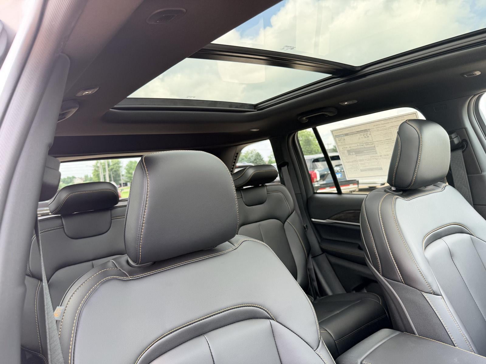 2026 Jeep Grand Cherokee 85th Anniversary Edition