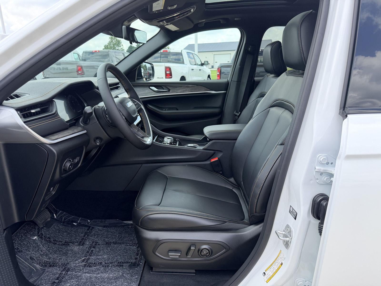 2026 Jeep Grand Cherokee 85th Anniversary Edition