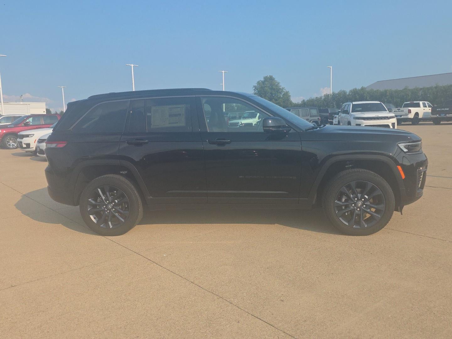 2026 Jeep Grand Cherokee 85th Anniversary Edition