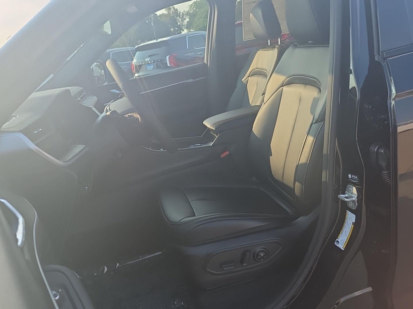 2026 Jeep Grand Cherokee 85th Anniversary Edition