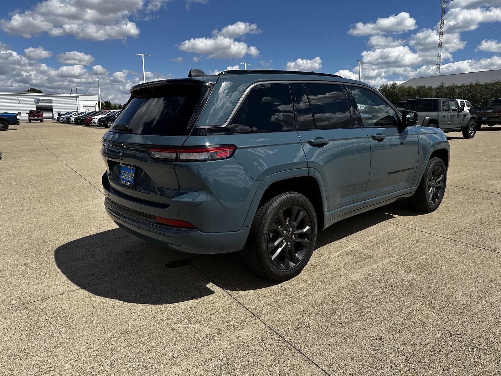 2026 Jeep Grand Cherokee Limited Reserve