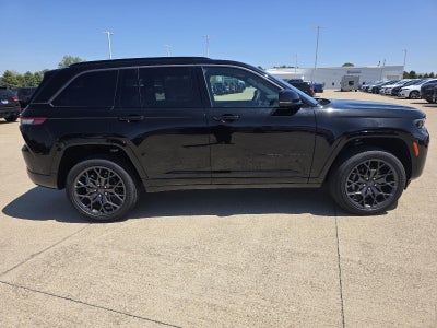 2026 Jeep Grand Cherokee Summit