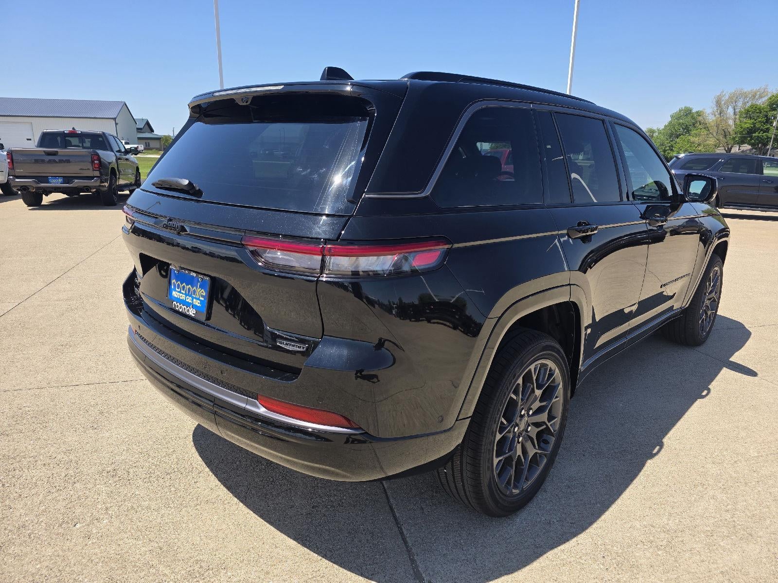 2026 Jeep Grand Cherokee Summit