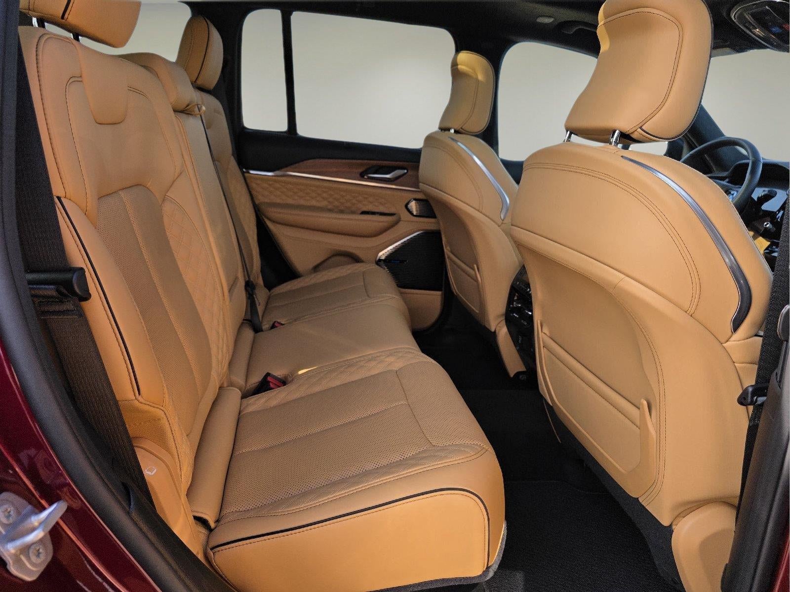 2026 Jeep Grand Cherokee Summit