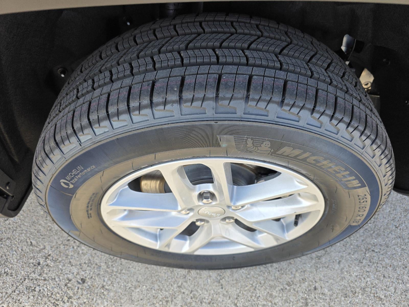 2026 Jeep Grand Cherokee L Laredo