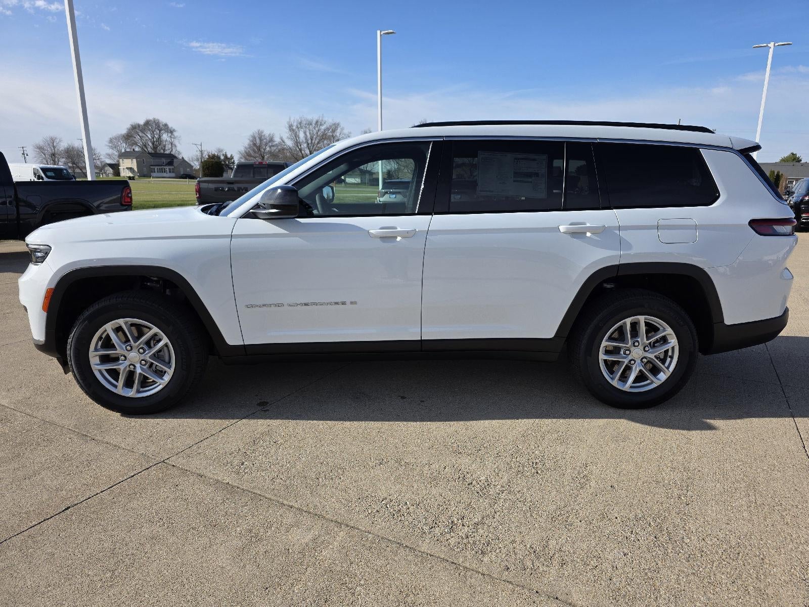 2026 Jeep Grand Cherokee L Laredo