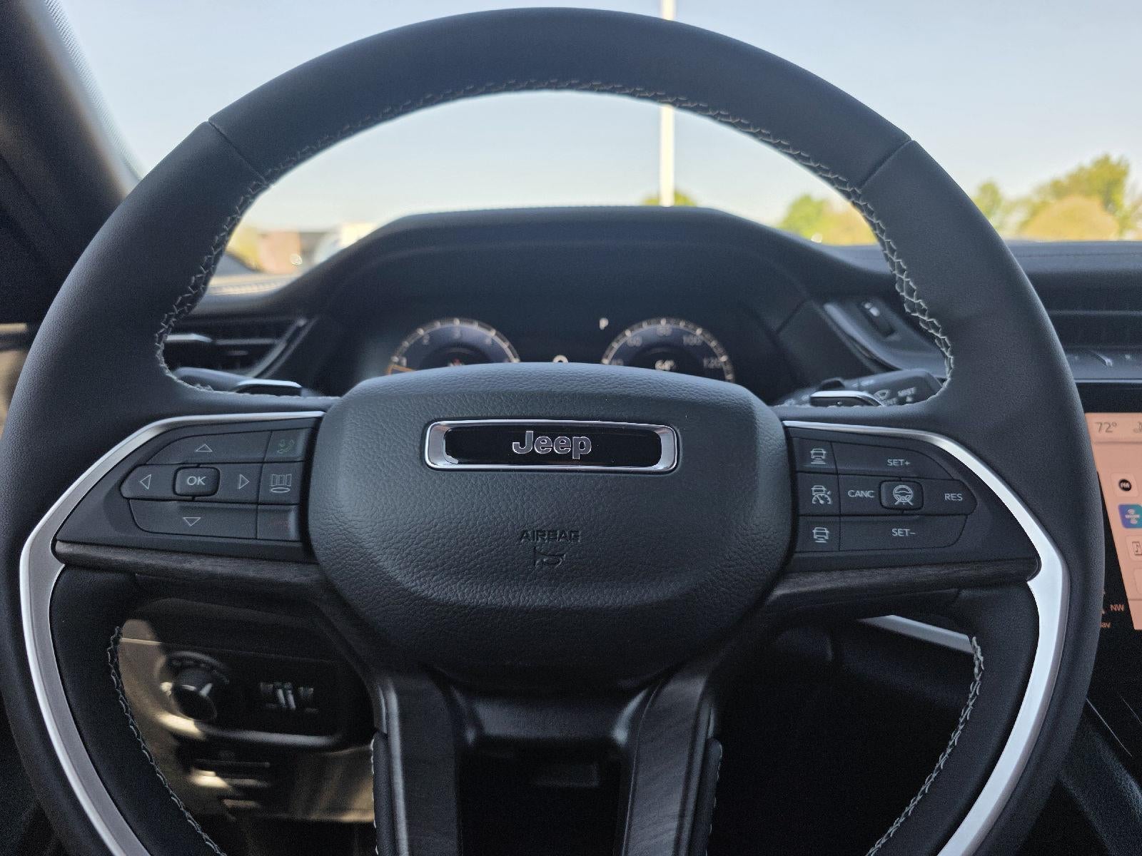 2026 Jeep Grand Cherokee L Laredo Altitude