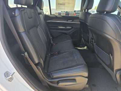 2026 Jeep Grand Cherokee L Laredo Altitude