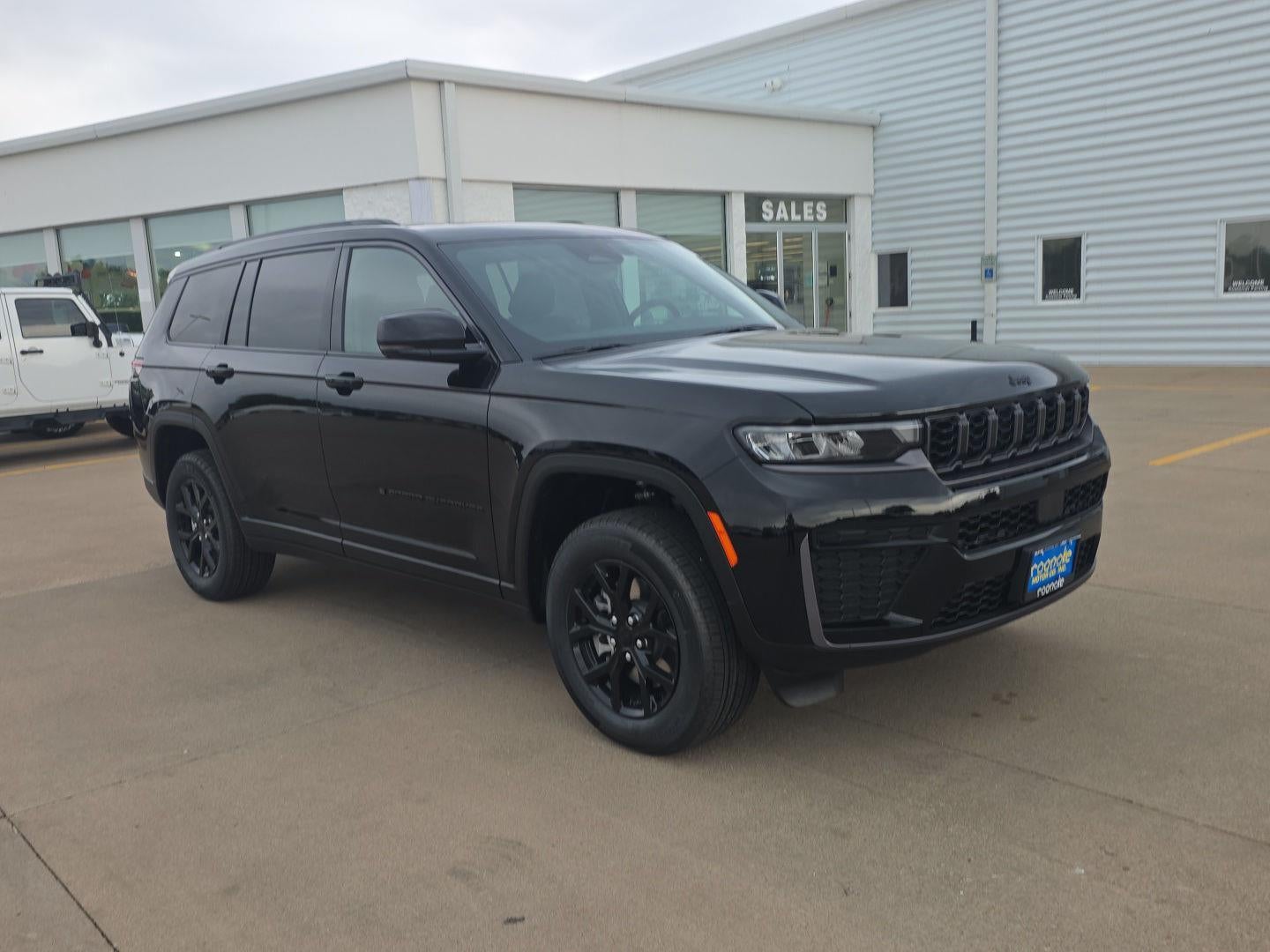 2026 Jeep Grand Cherokee L Laredo Altitude