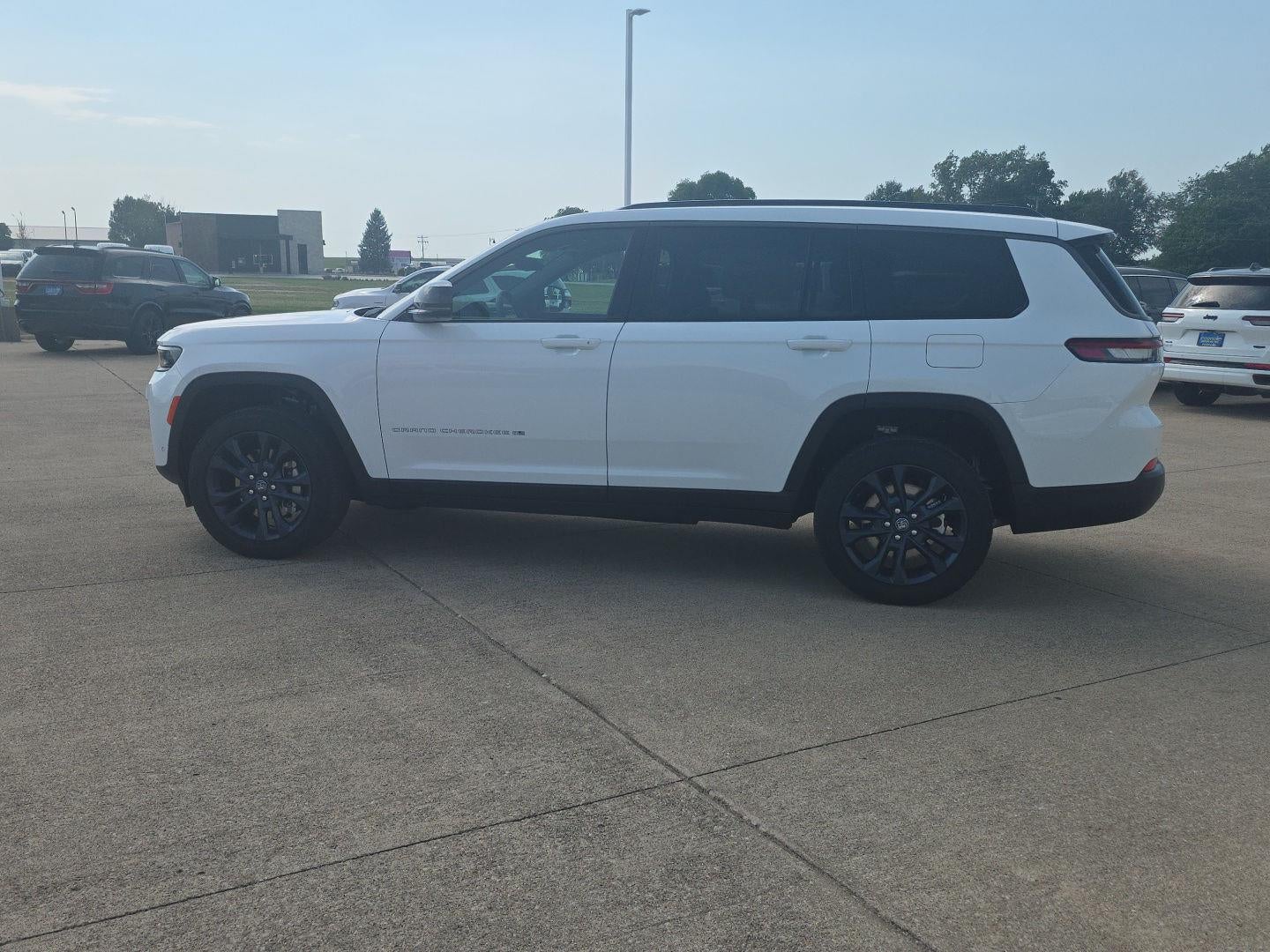 2026 Jeep Grand Cherokee L 85th Anniversary Edition