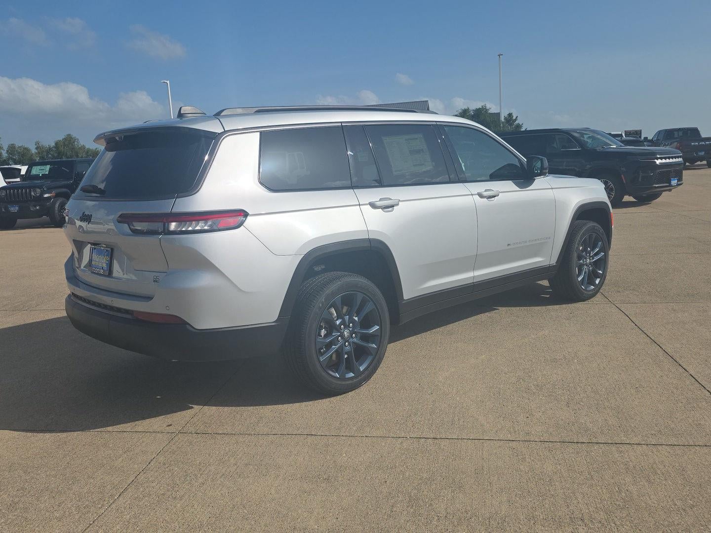 2026 Jeep Grand Cherokee L 85th Anniversary Edition