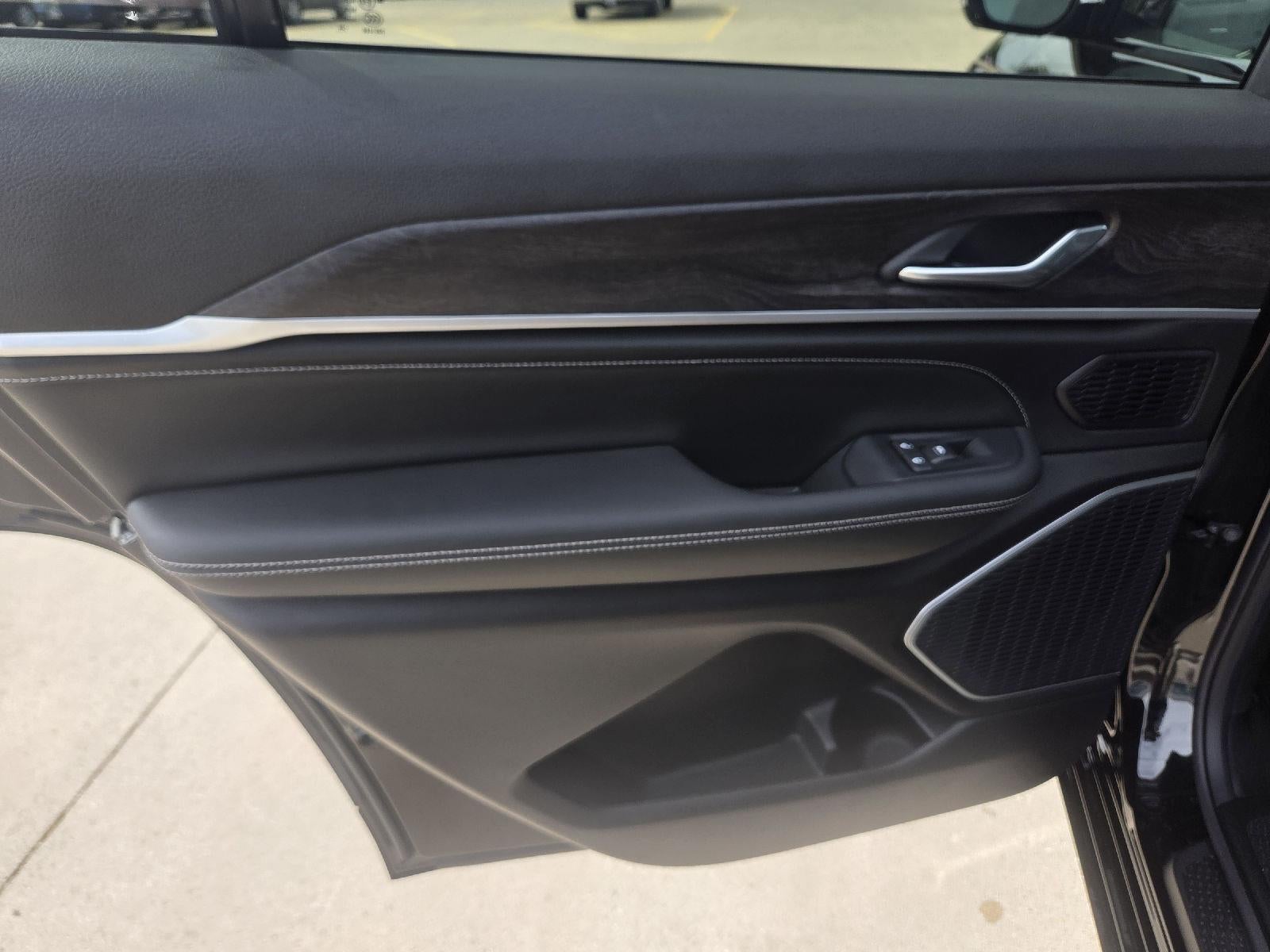 2026 Jeep Grand Cherokee L Limited Reserve