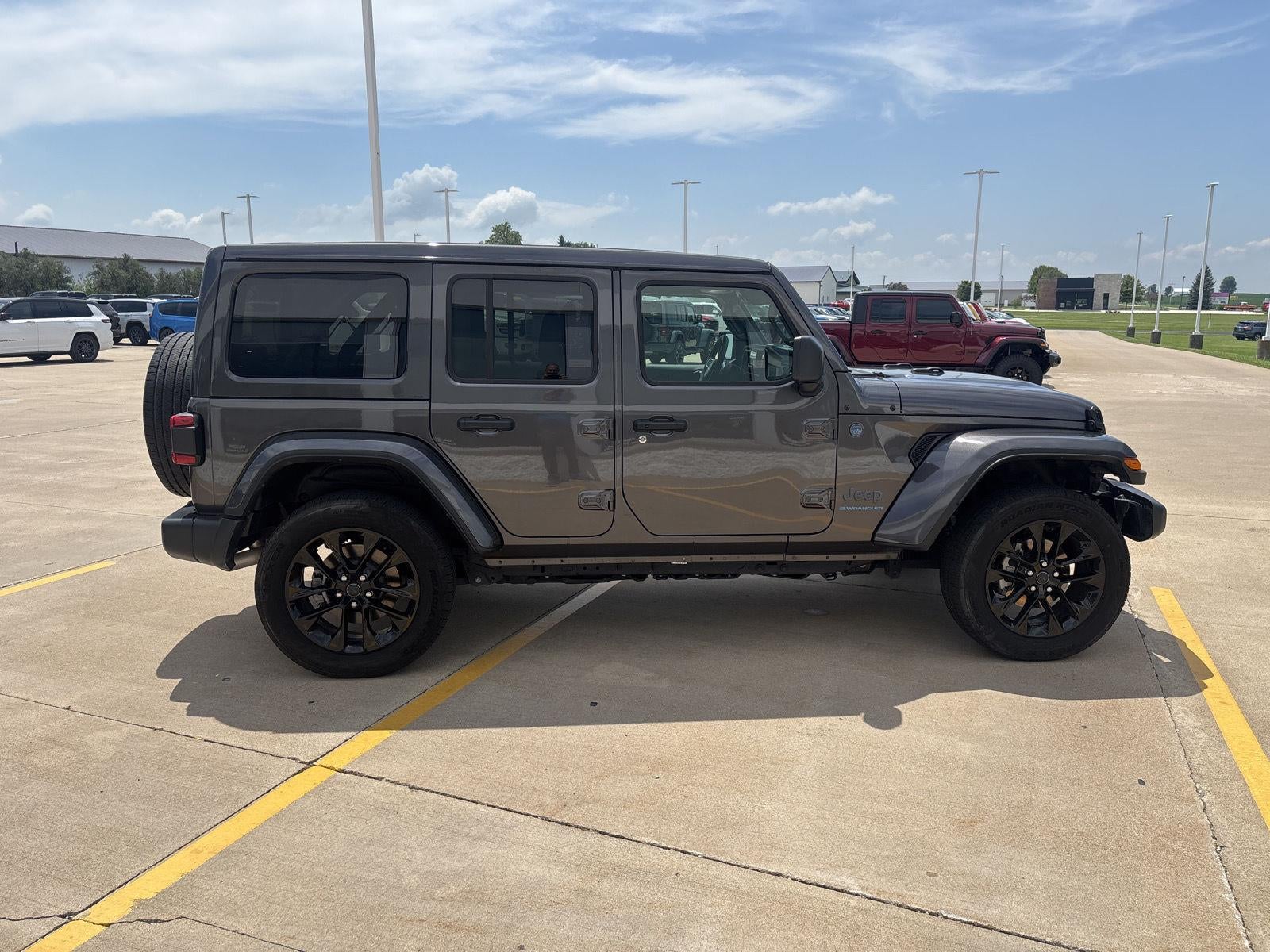 2025 Jeep Wrangler 4xe Sahara