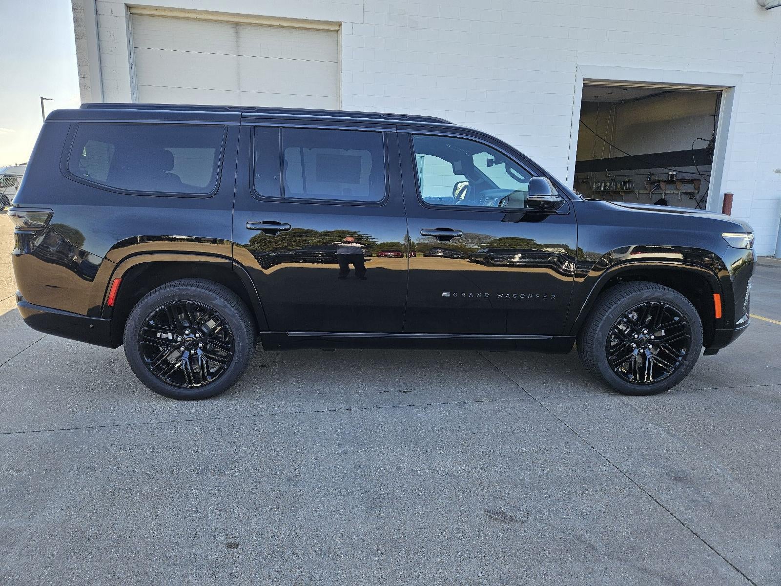 2026 Jeep Grand Wagoneer Limited Reserve