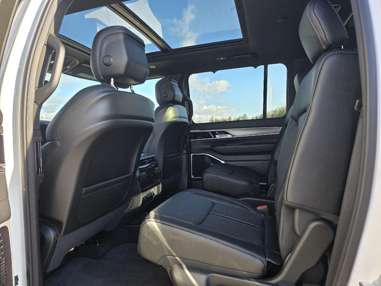 2026 Jeep Grand Wagoneer Limited Reserve