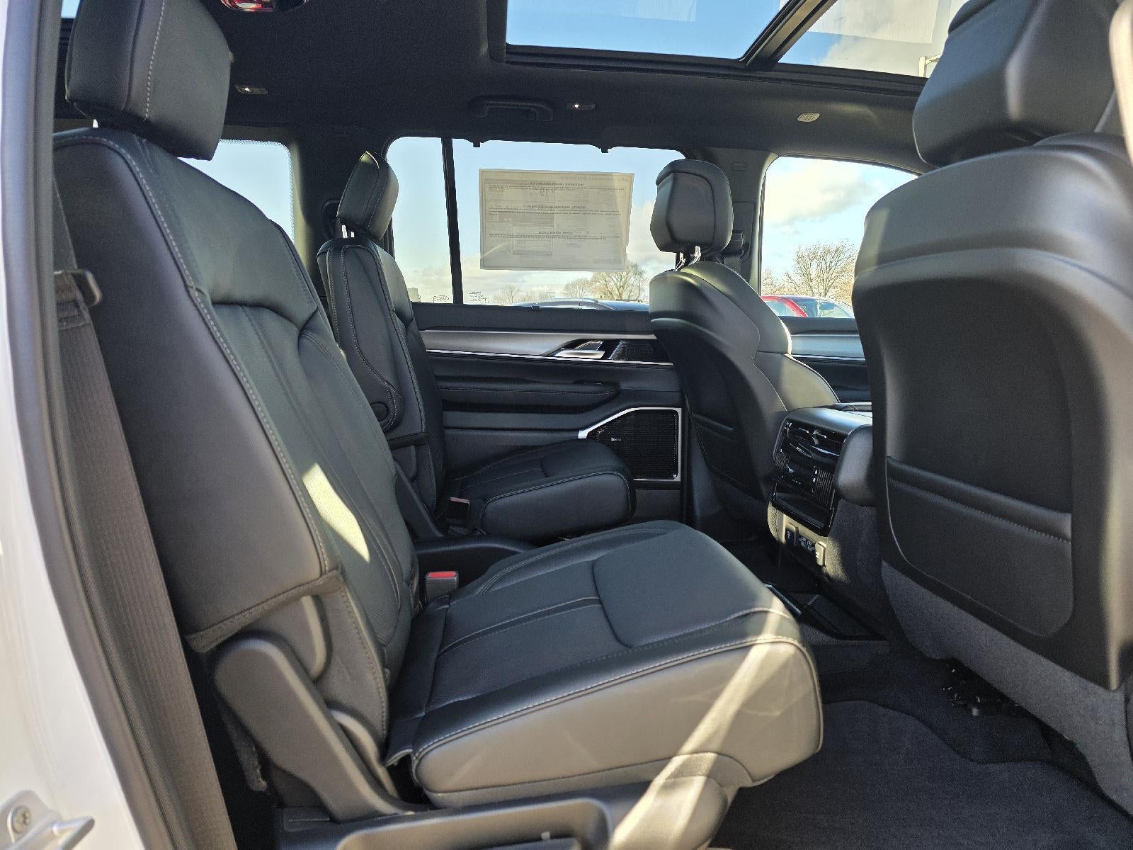 2026 Jeep Grand Wagoneer Limited Reserve