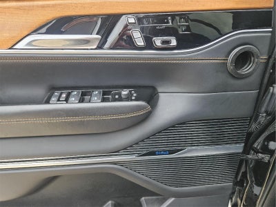 2022 Jeep Grand Wagoneer Series III