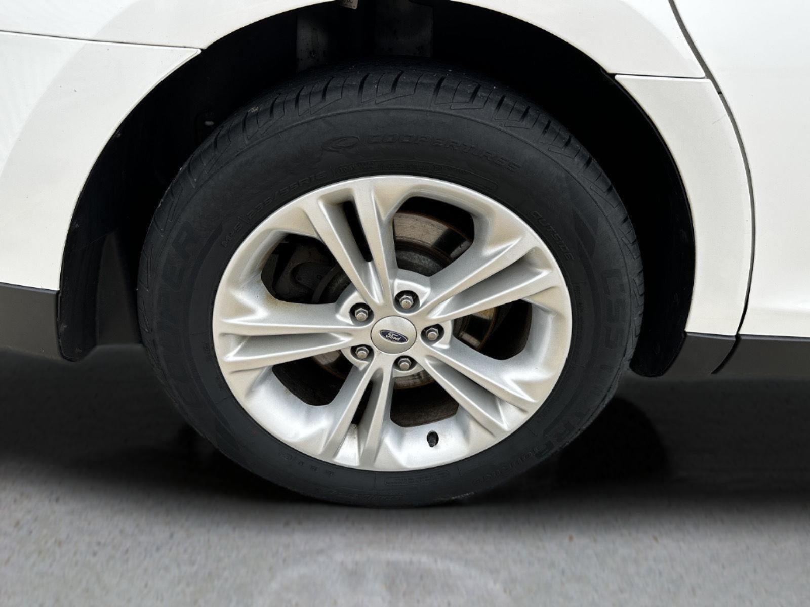 2014 Ford Taurus SEL