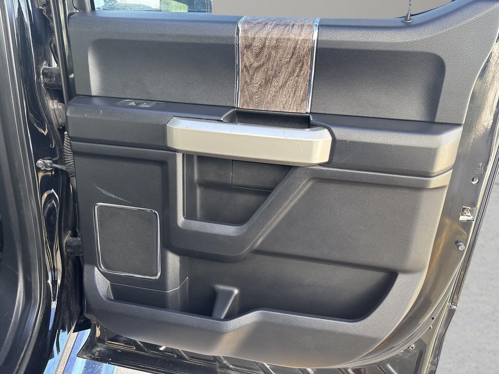 2017 Ford Super Duty F-250 Lariat