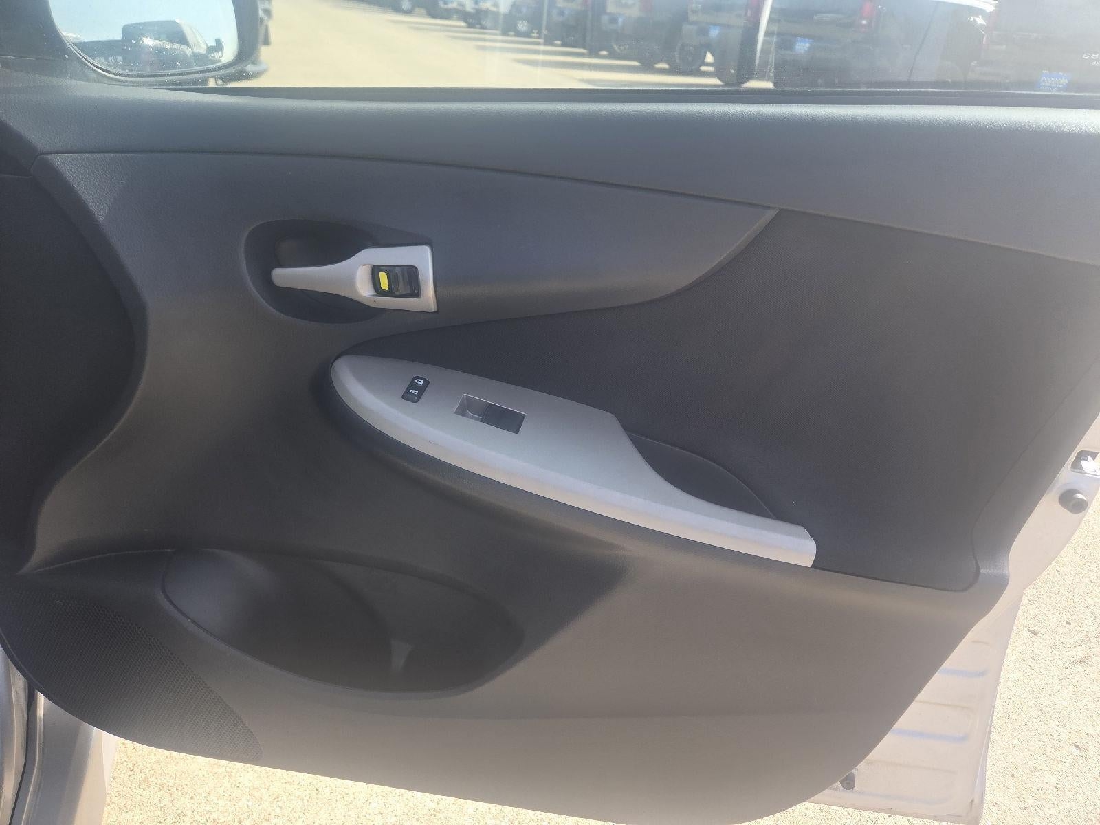 2010 Toyota COROLLA SEDAN