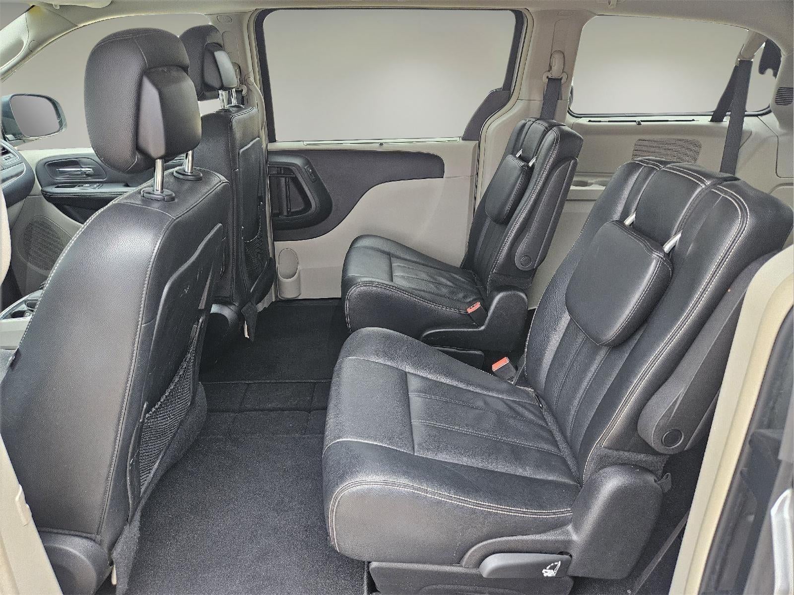 2015 Chrysler Town & Country Touring