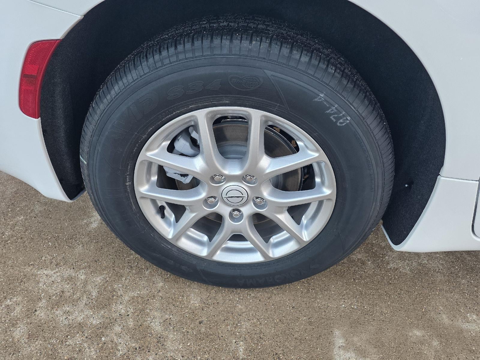 2026 Chrysler Pacifica Select