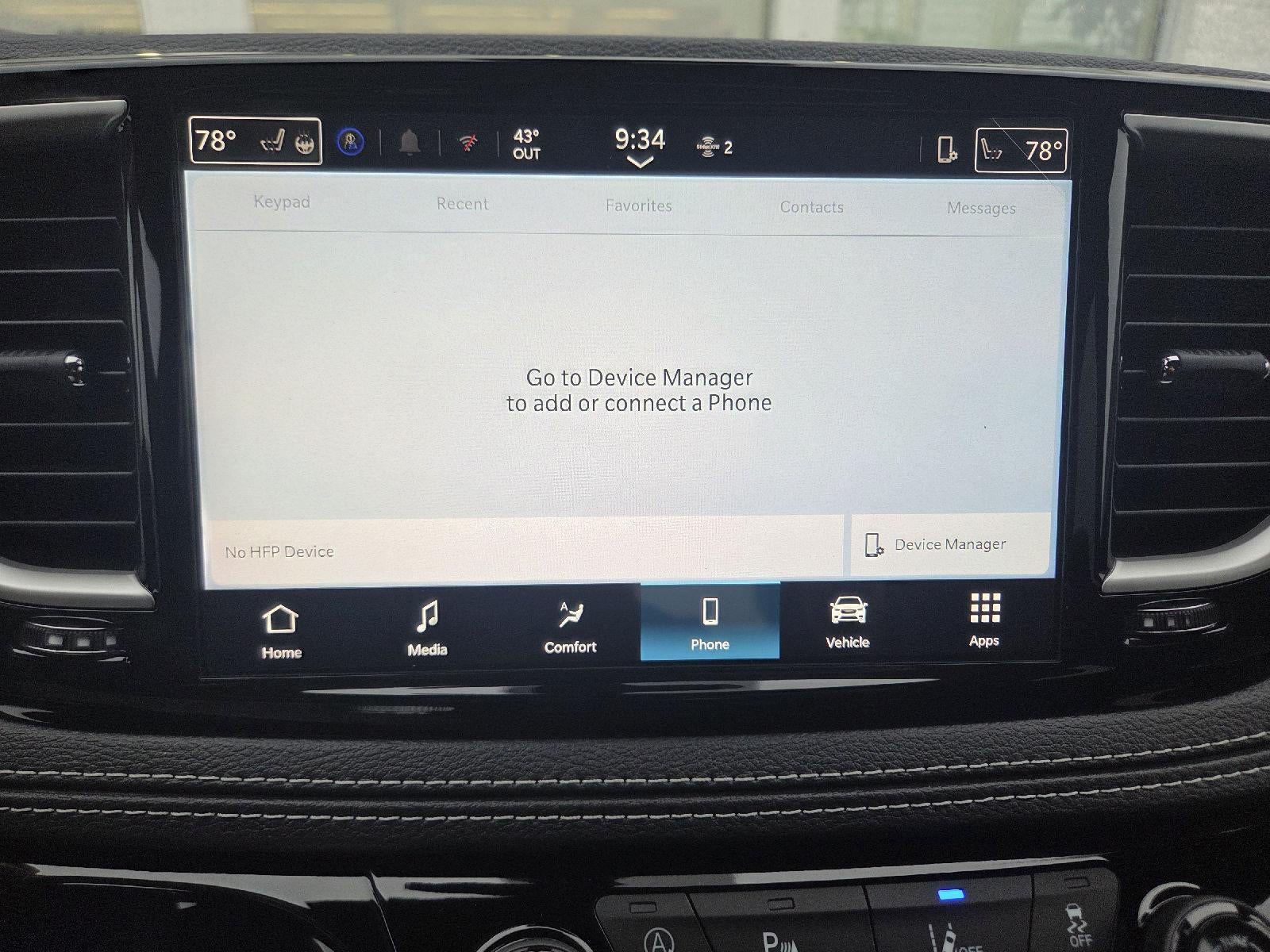 2026 Chrysler Pacifica Select