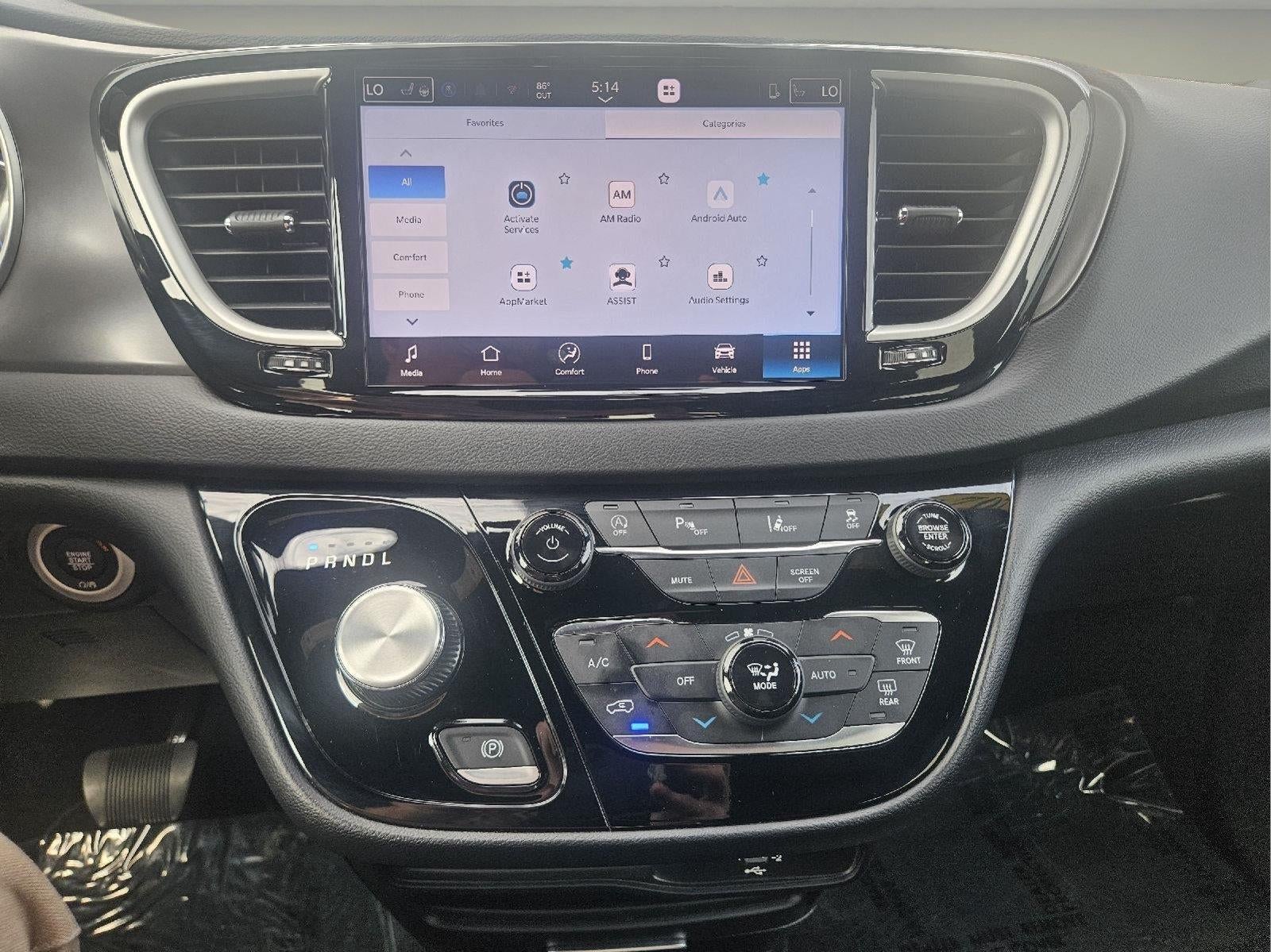 2026 Chrysler Pacifica Select