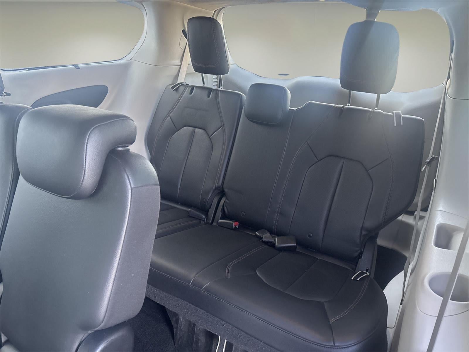 2018 Chrysler Pacifica Touring-L