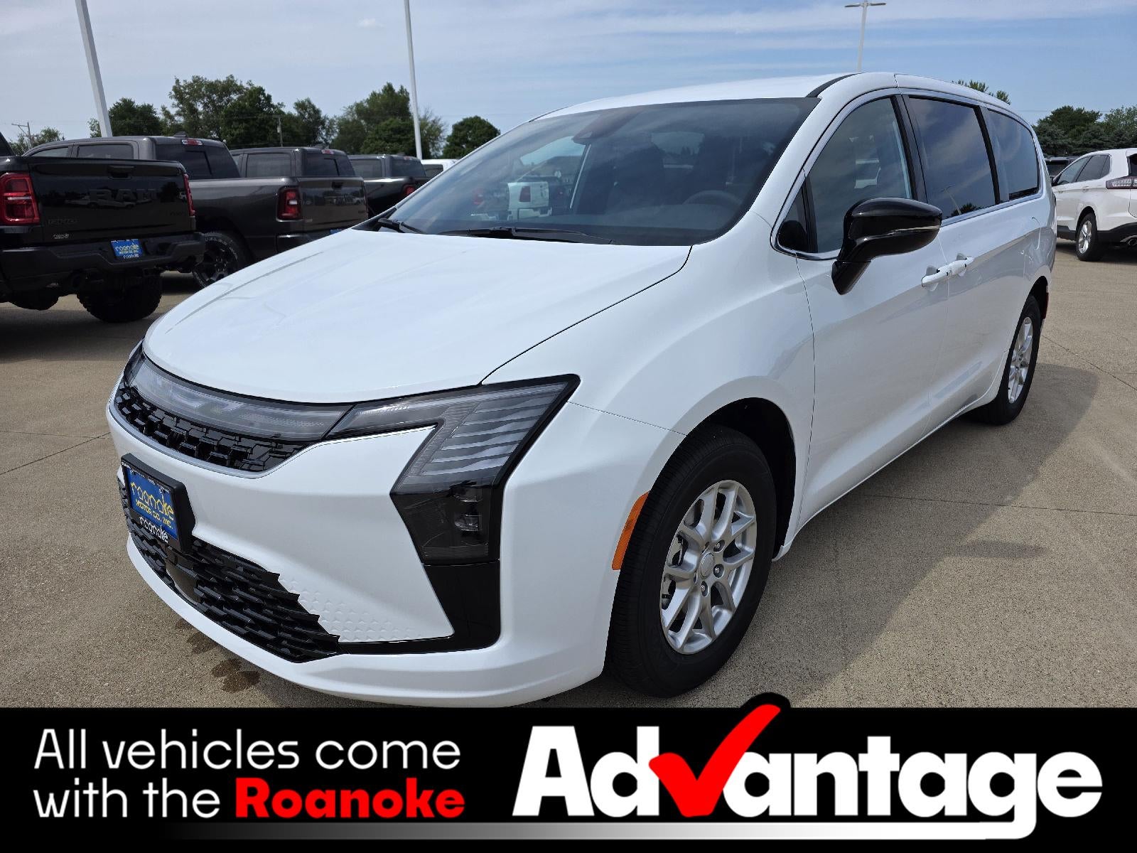 2027 Chrysler Pacifica Select