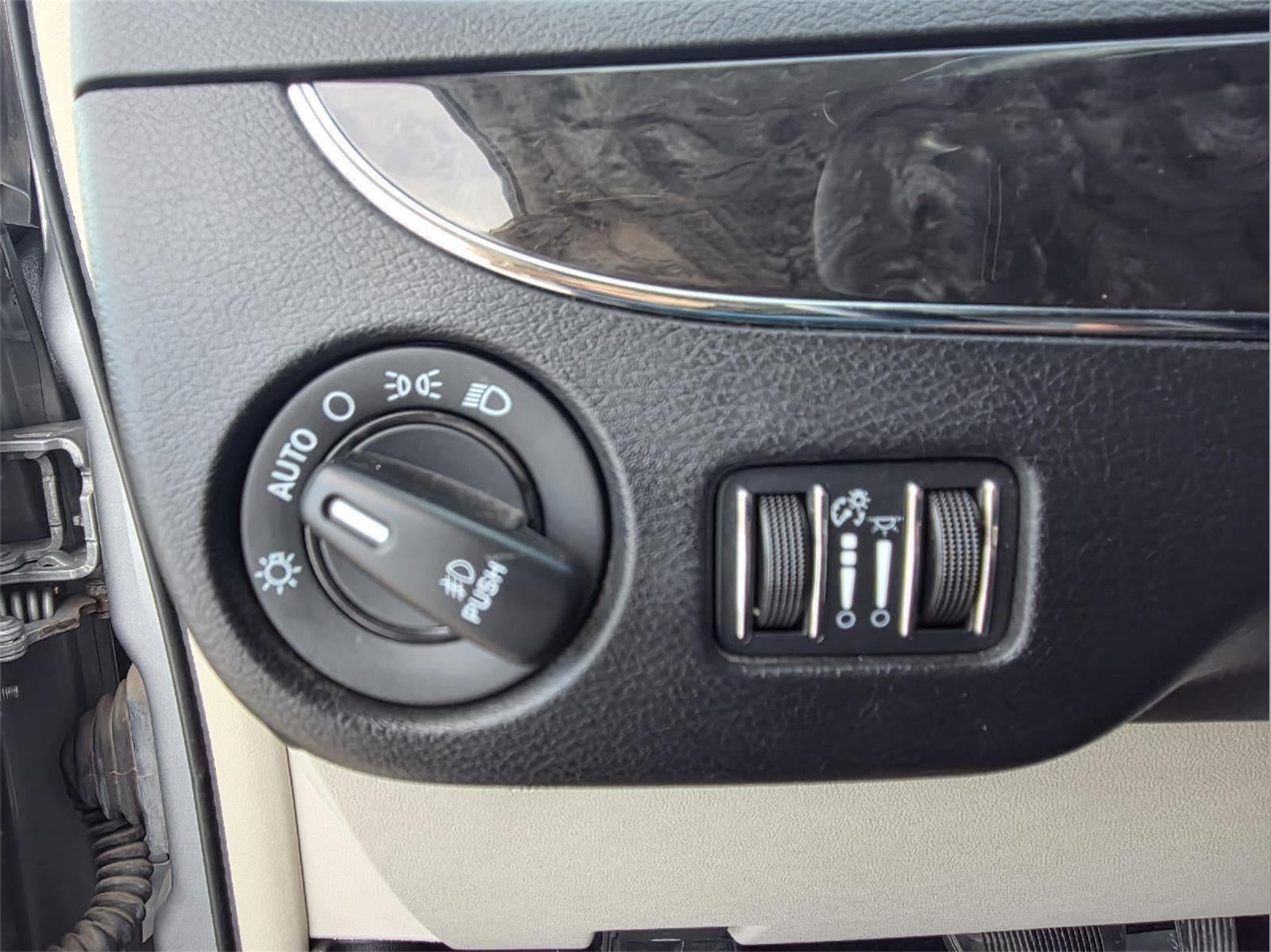 2015 Chrysler Town & Country Touring