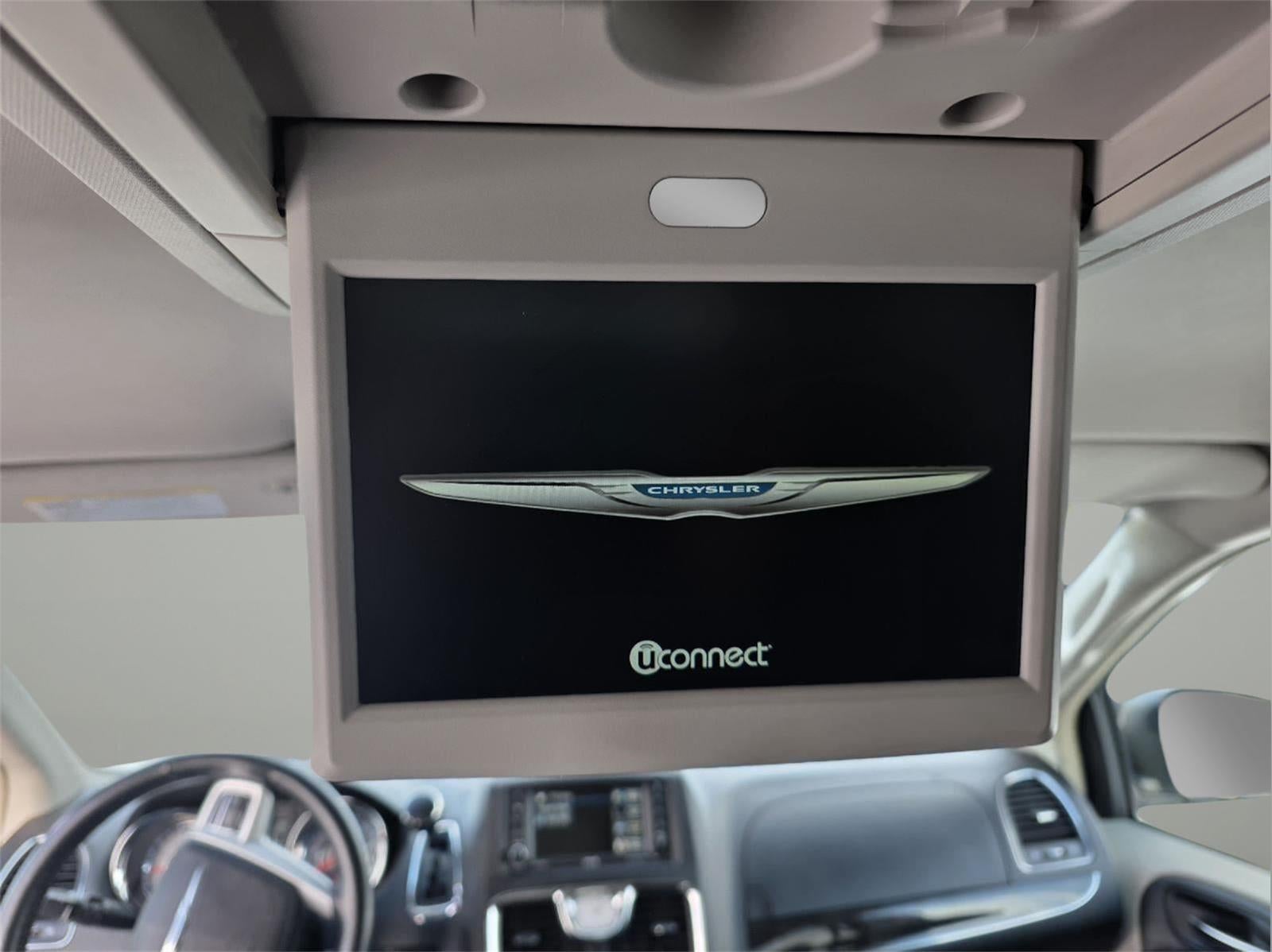 2015 Chrysler Town & Country Touring