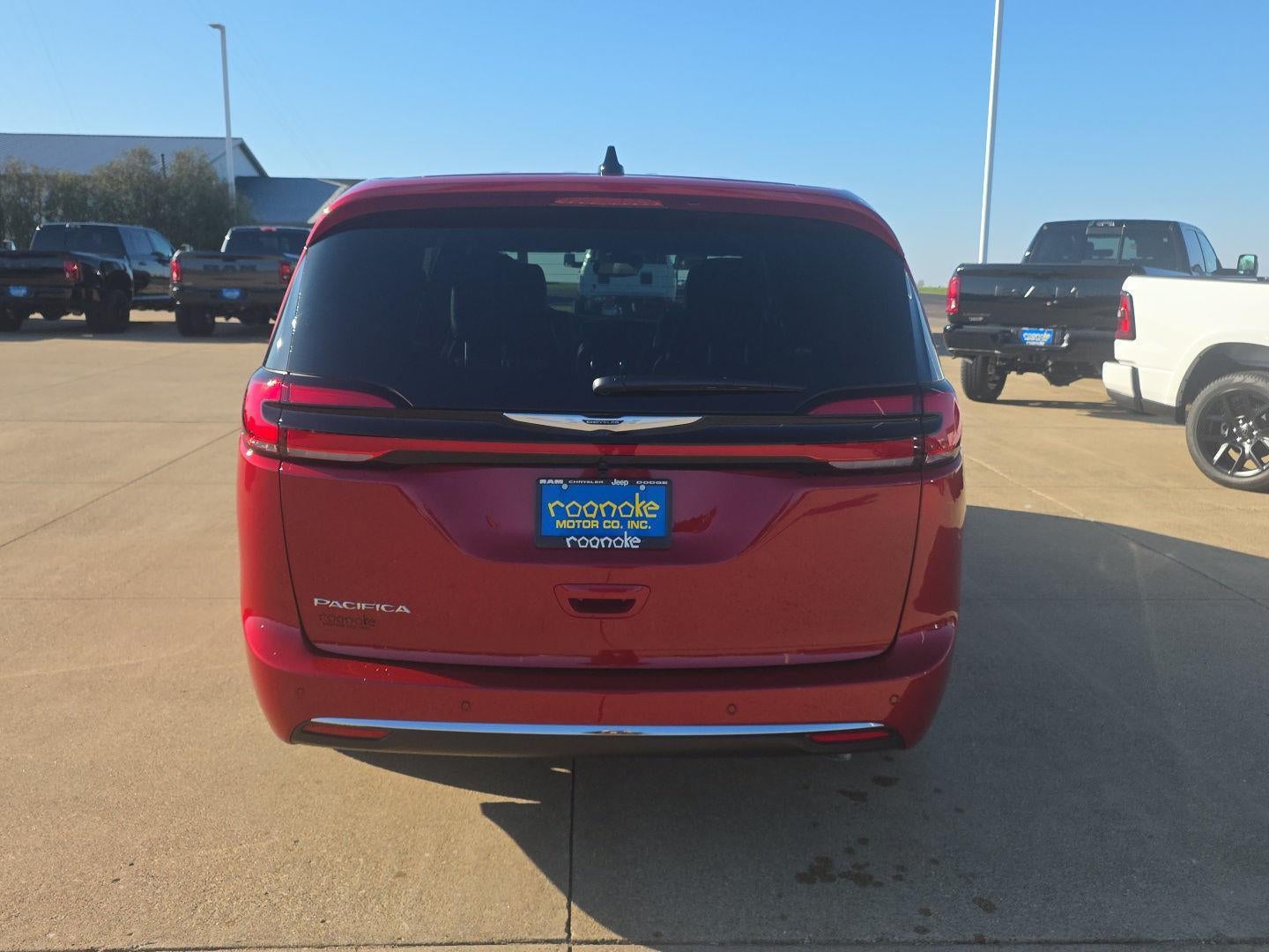 2026 Chrysler Pacifica Select