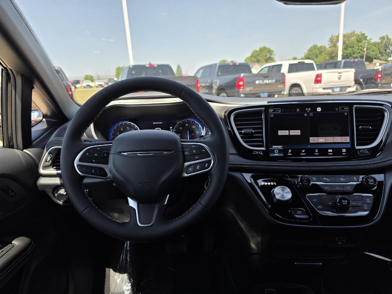 2027 Chrysler Pacifica Select