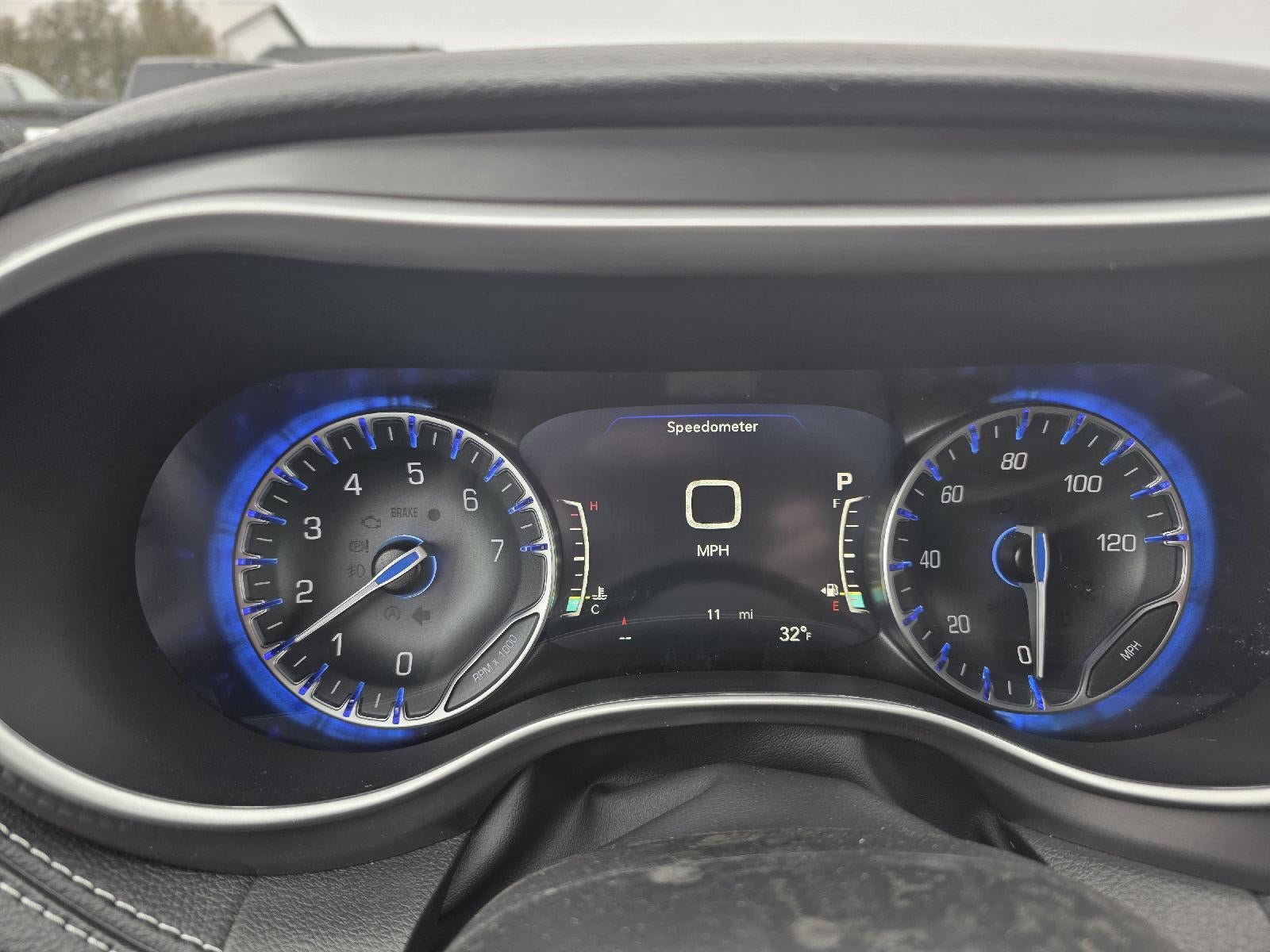 2026 Chrysler Pacifica Select