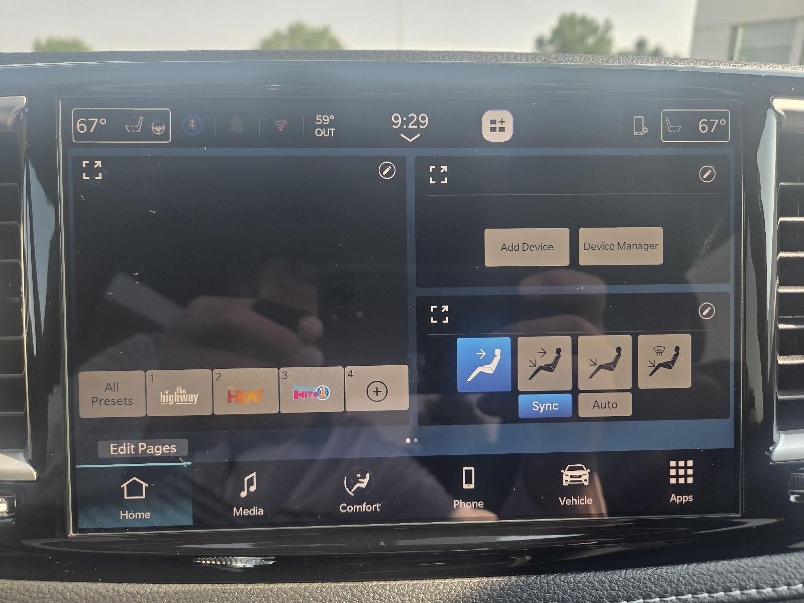 2027 Chrysler Pacifica Select