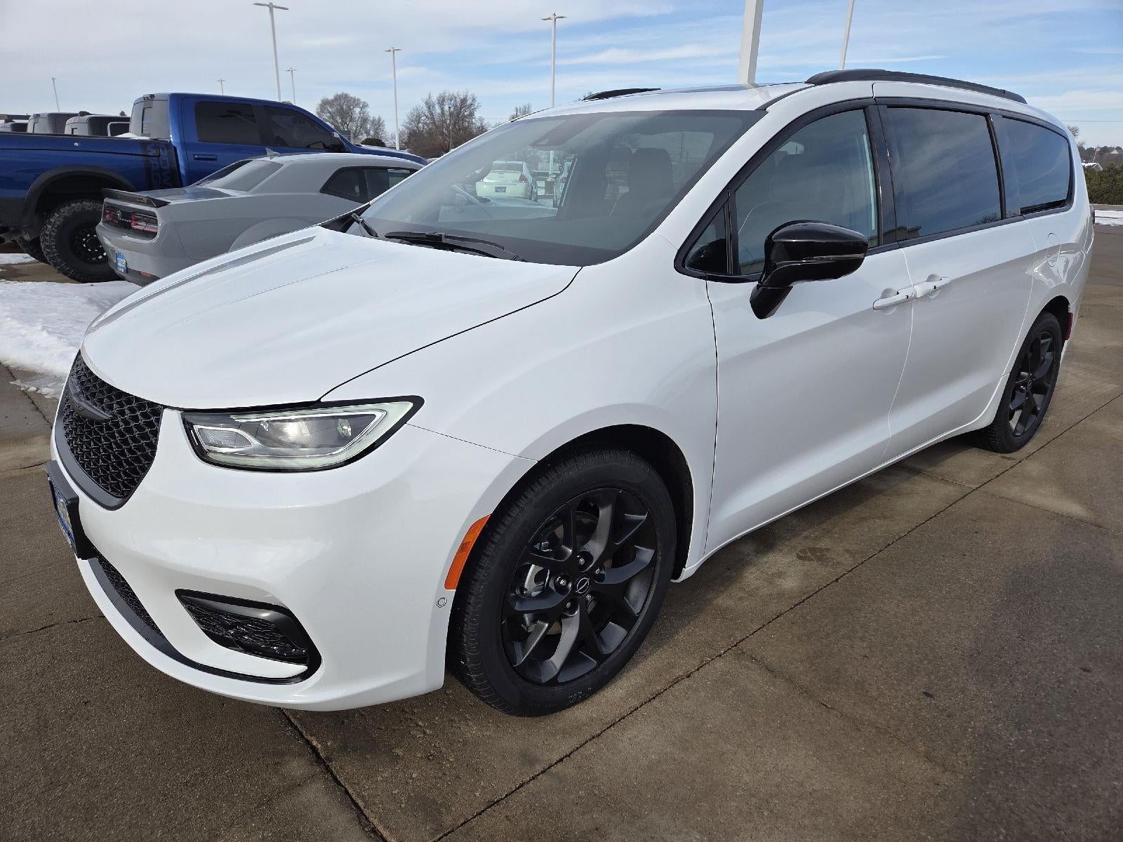 2026 Chrysler Pacifica Limited