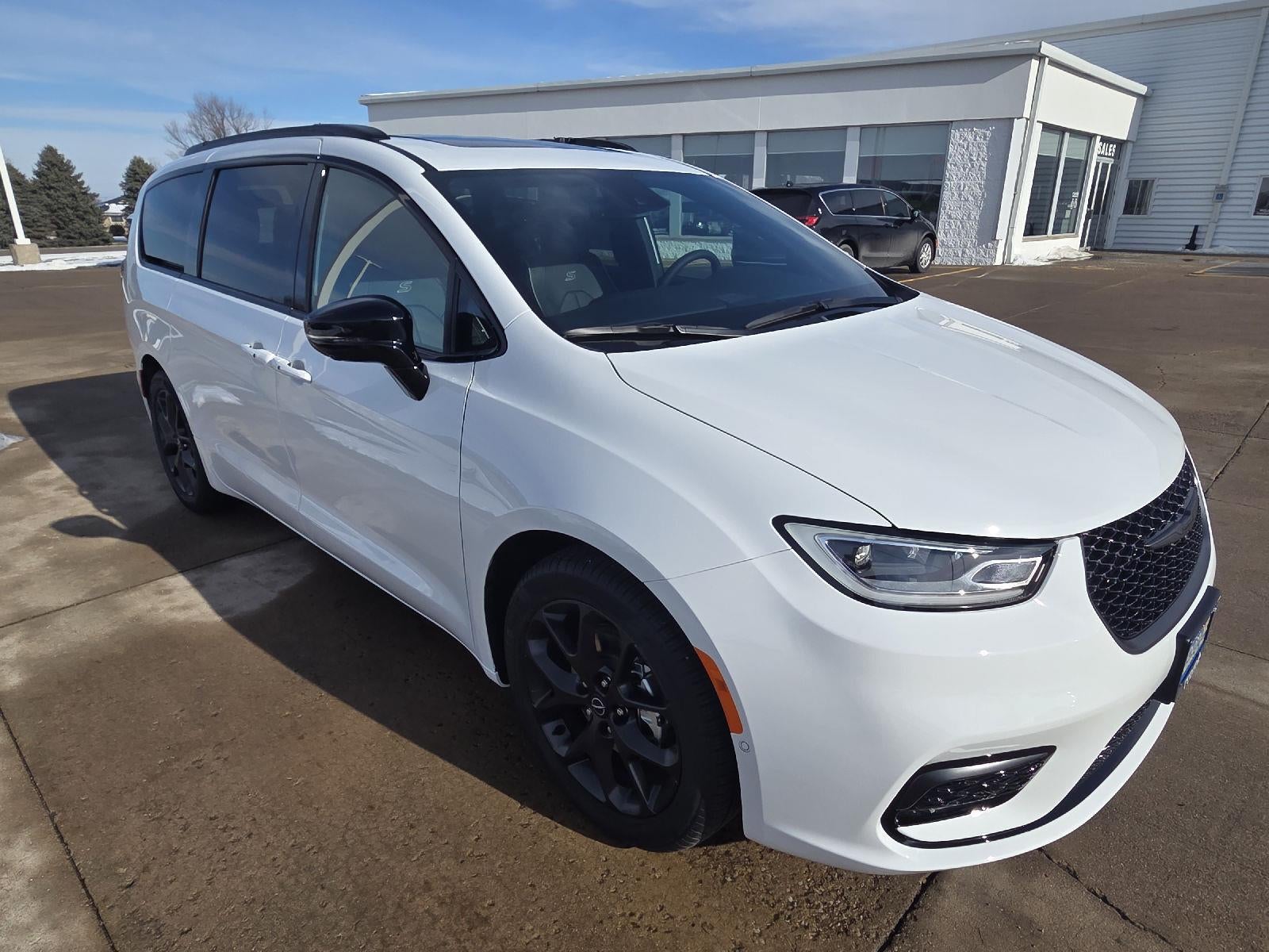 2026 Chrysler Pacifica Limited