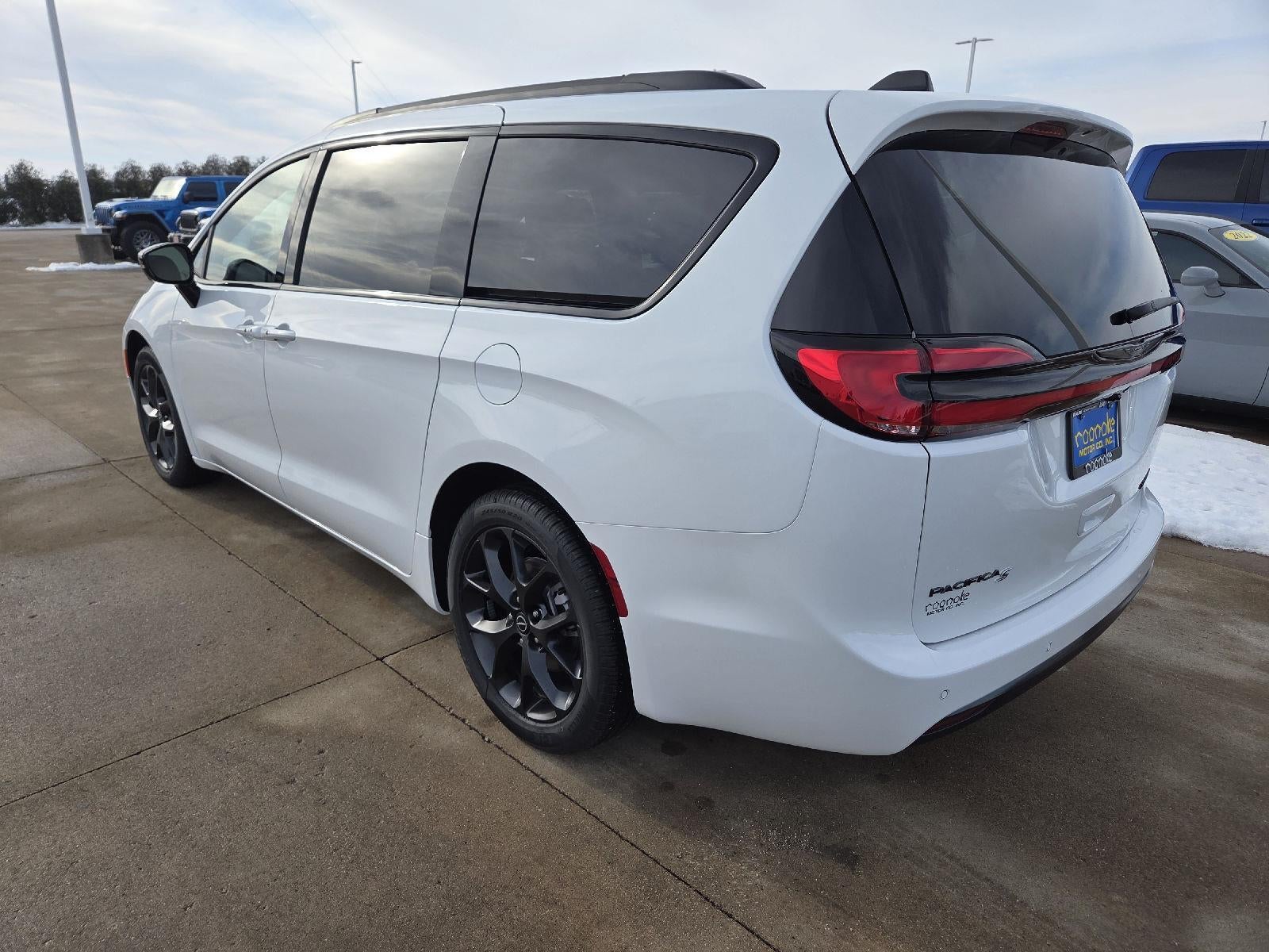2026 Chrysler Pacifica Limited