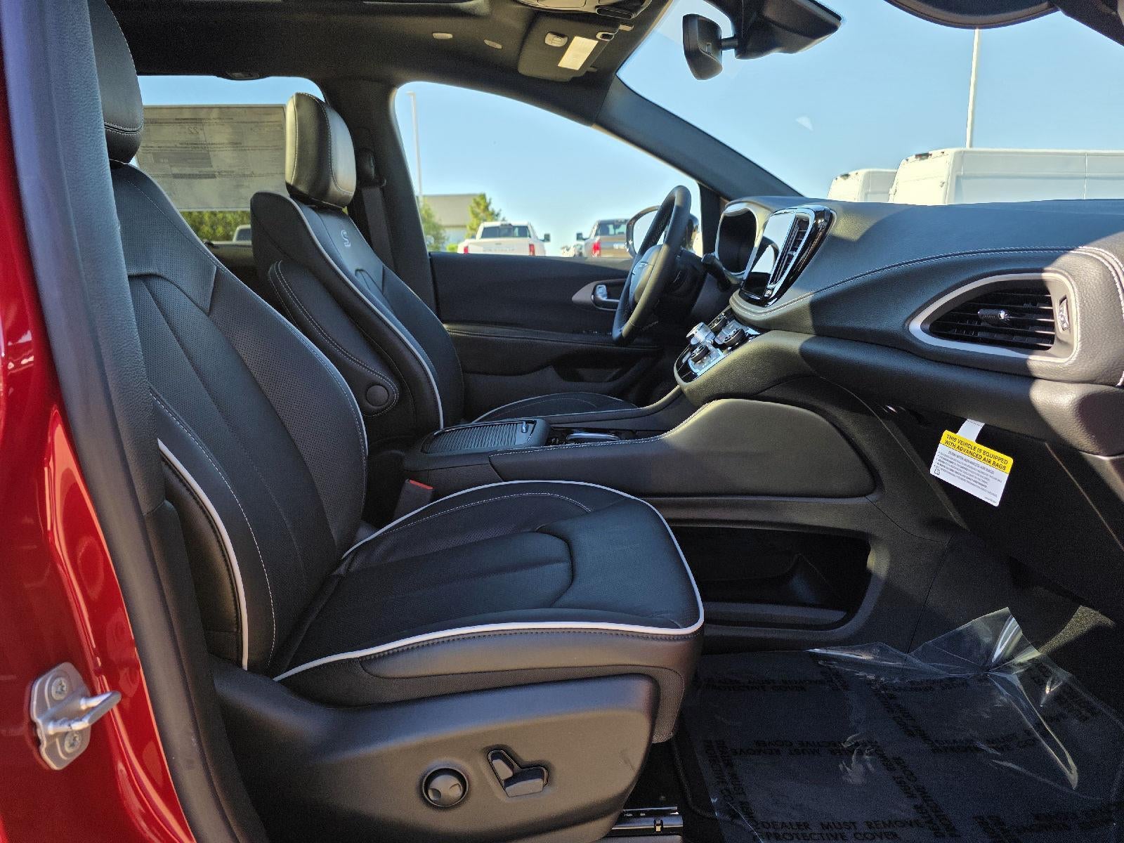2027 Chrysler Pacifica Limited