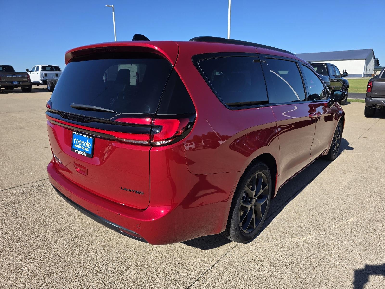2027 Chrysler Pacifica Limited