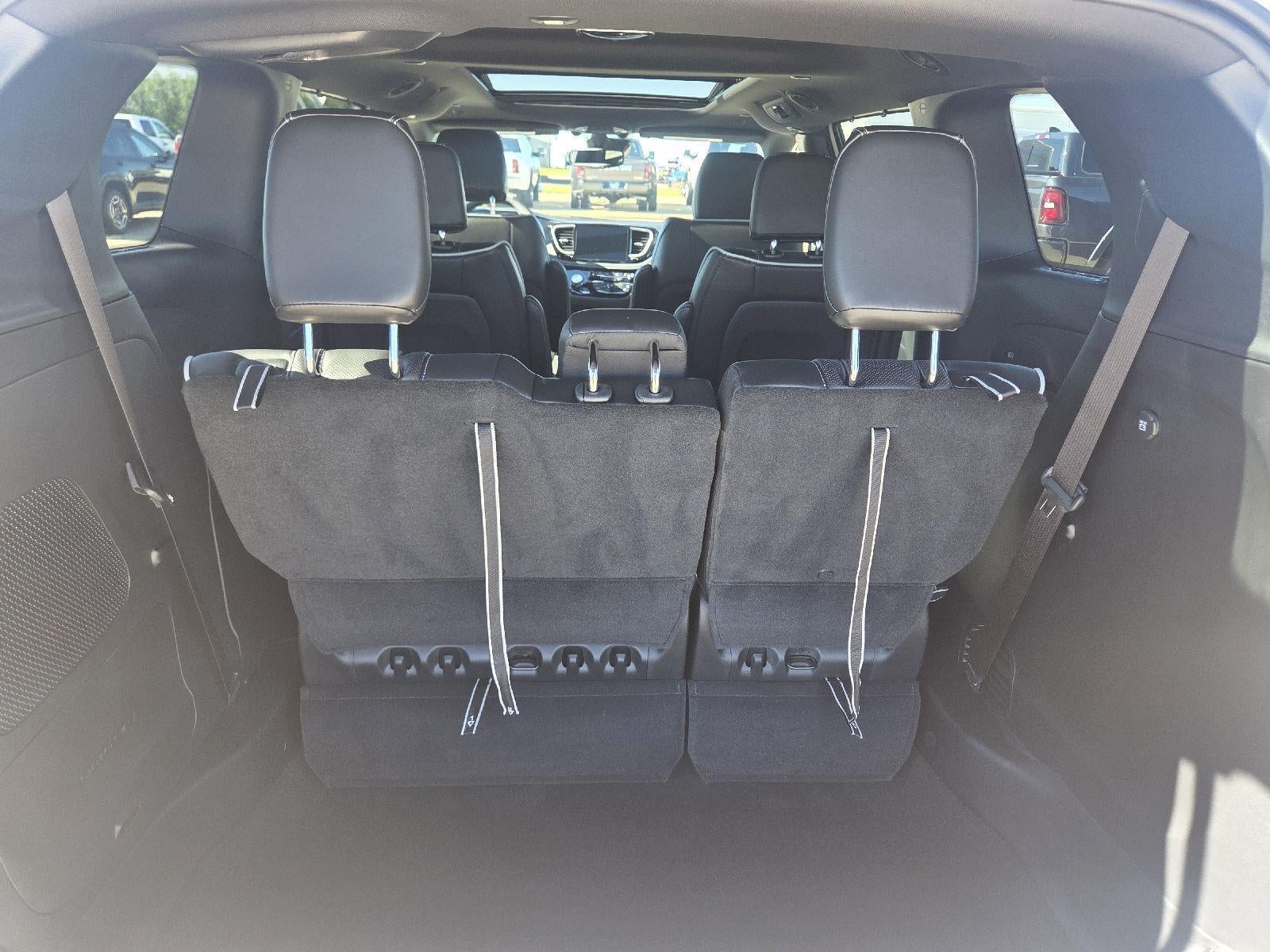 2027 Chrysler Pacifica Limited
