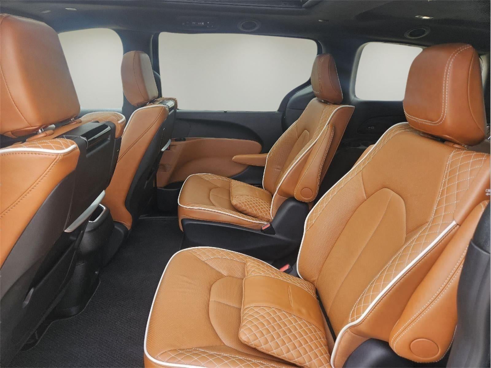 2025 Chrysler Pacifica Hybrid Pinnacle