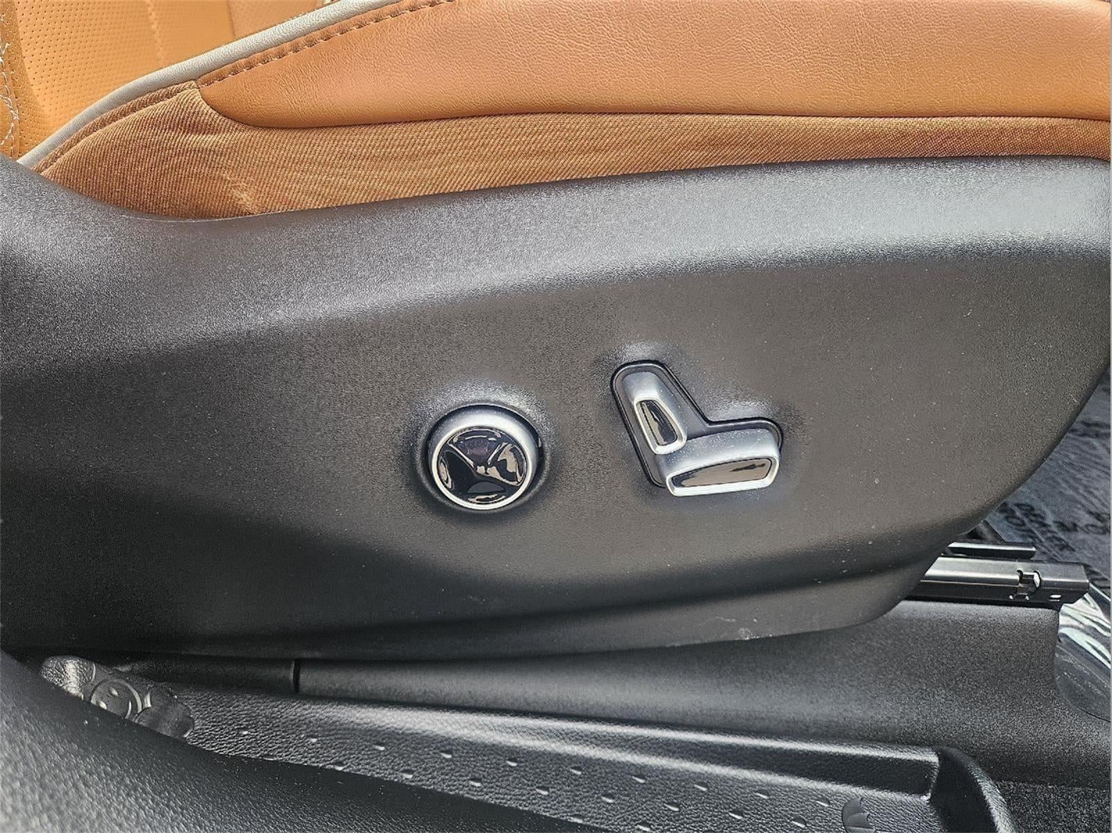 2025 Chrysler Pacifica Hybrid Pinnacle