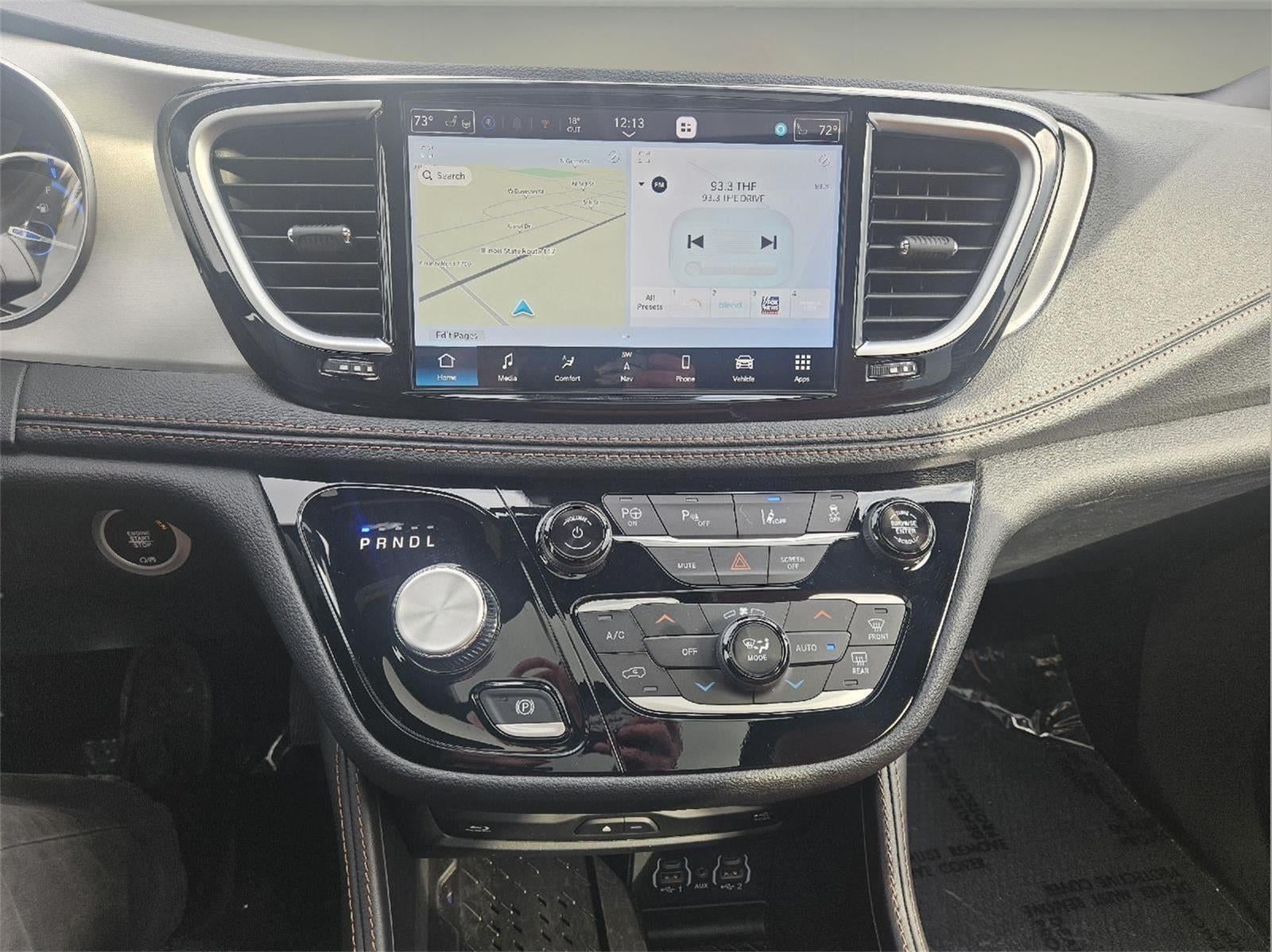 2025 Chrysler Pacifica Hybrid Pinnacle