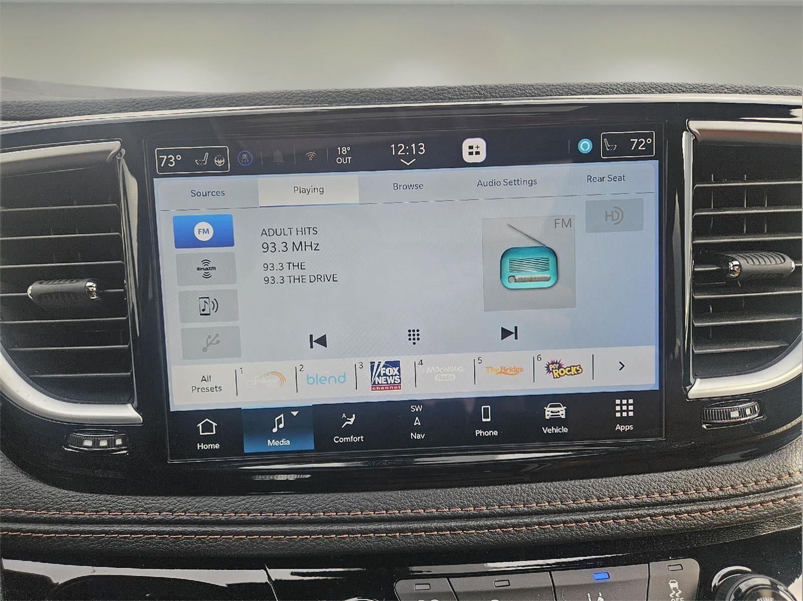 2025 Chrysler Pacifica Hybrid Pinnacle