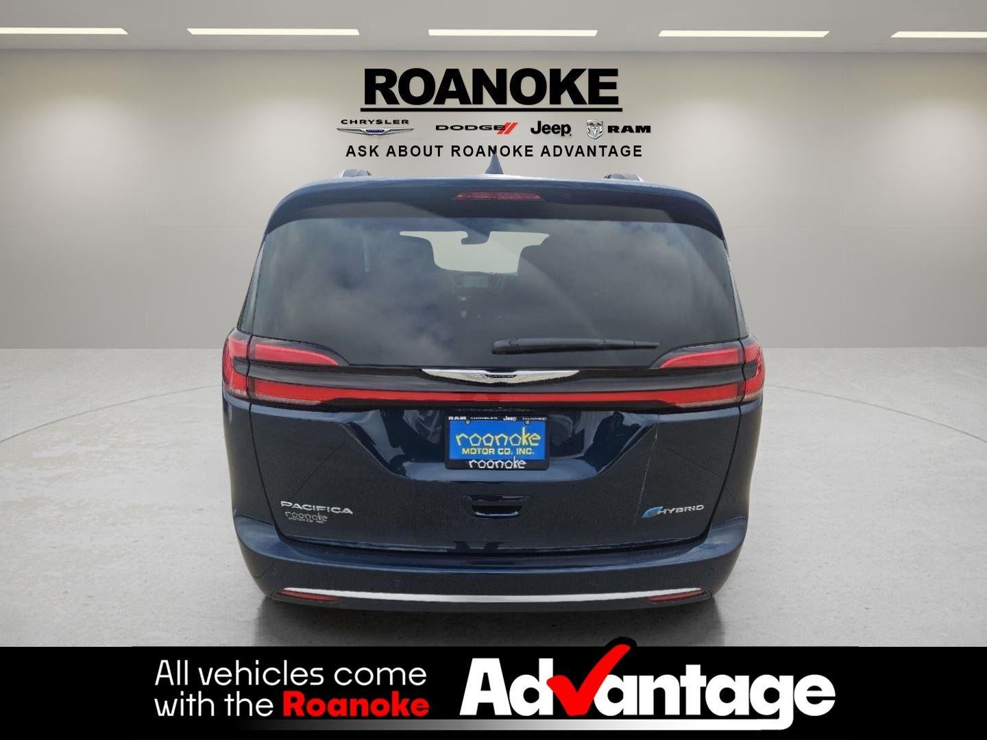 2025 Chrysler Pacifica Hybrid Pinnacle